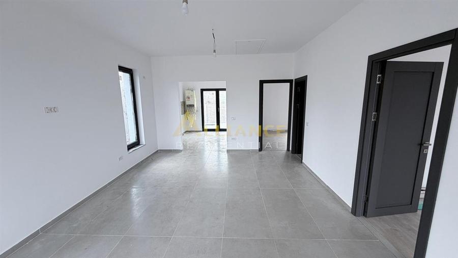 Casa Individuala - 3 camere - 1 baie - 250mp teren - 4