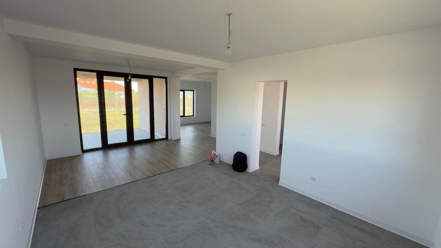 Casa Duplex | Odai Otopeni | Curte 300mp | 4+ camere | Terasa - 8