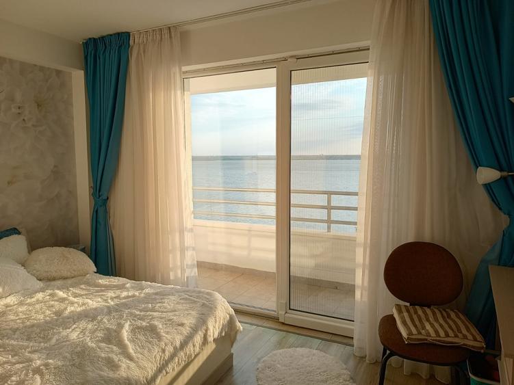 Ofer spre închiriere apartament lux 4 camere în stațiunea Mamaia - 1