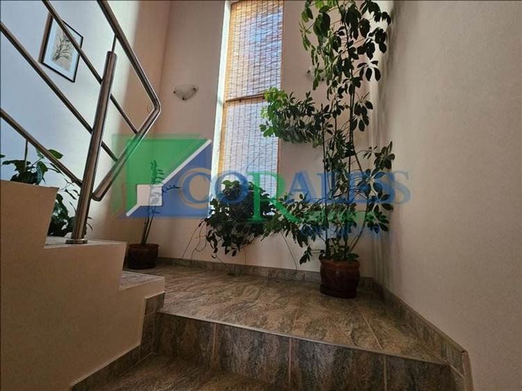 Casa individuala. Zona Aradului. Suprafete generoase. - 13