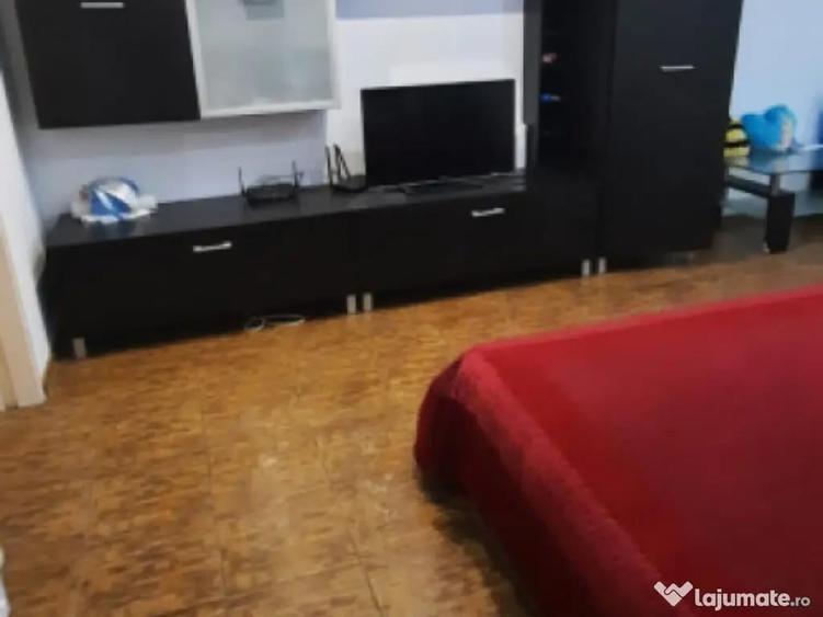 ETAJ 1. Garsoniera , zona Hipodrom-Pietatii. - 2