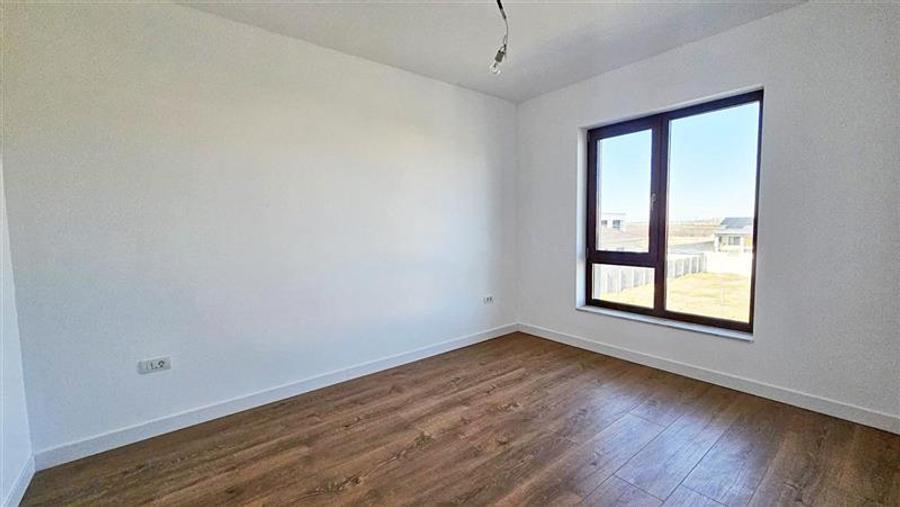 DUPLEX DESPARTIT PRIN CAMERA TEHNICA 5 CAMERE DUMBRAVITA - PETRE TUTEA - 7