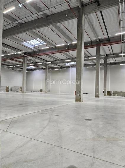 Spatiu Industrial - 2500 mp - Logistica - Productie - Depozitare - Distributie Spatiu Industrial - 2500 mp - Logistica - Productie - Depozitare - Distributie