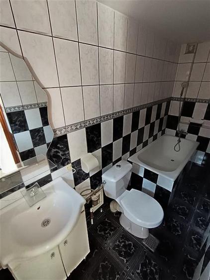 Casa 5 camere Pretabila 2 Familii, teren 176 mp, Bld Dorobantilor - 8