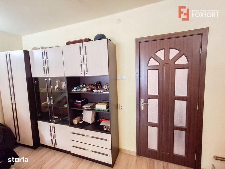 Apartament cu 2 camere de vanzare in Timisoara la curte comuna, zona E - 3