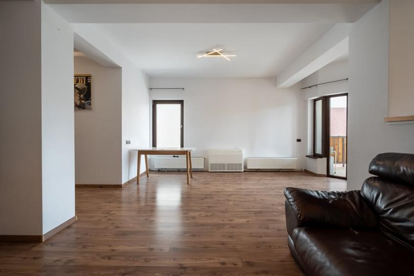 VANZARE VILA 12 CAMERE POPESTI LEORDENI – DRUMUL FERMEI – COMISION 0% - 21