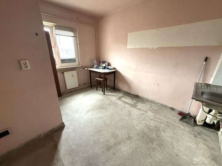Apartament 3 camere decomandat Rovine-Damarin - 6