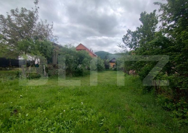 Casa de vanzare in centru, 16,5 ari teren, Nasaud - 1