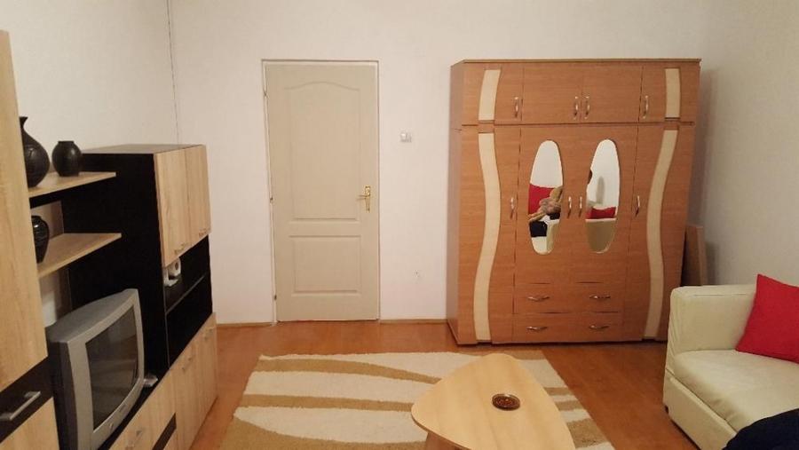 1 camera situat in zona Modern - 3