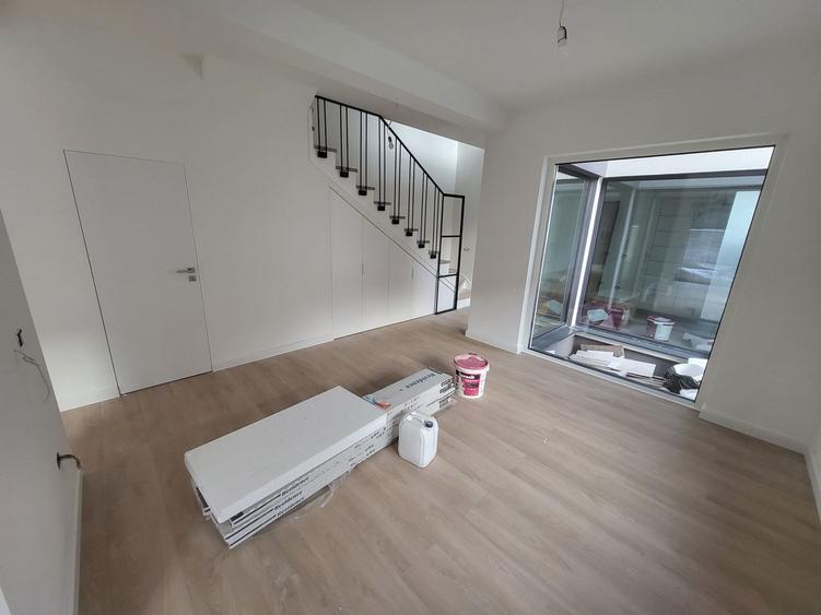 Comision 0%. Langa Iulius Mall. Zid despartitor dublu. Finisaje premium - 6