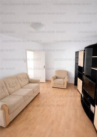 Apartament cu 3 camere, decomandat - zona Astra - 1