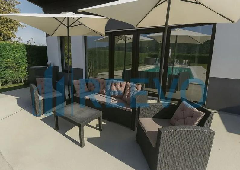 Proprietate pentru investi?ie cu Piscina in Hemeiu? - 6