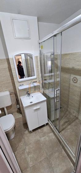 Închiriere garsoniera decomandata, etaj 1, Tractorul, str. O.Goga - 5