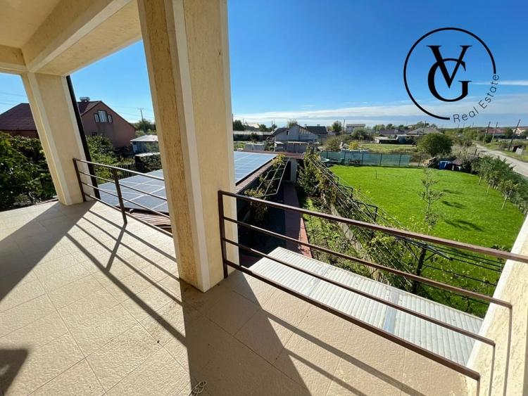 Casa spatioasa cu 8 dormitoare - 6