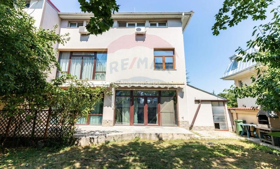 Casa / Vila in Pipera, Iancu Nicolae, 5xparcare Casa / Vila in Pipera, Iancu Nicolae, 5xparcare