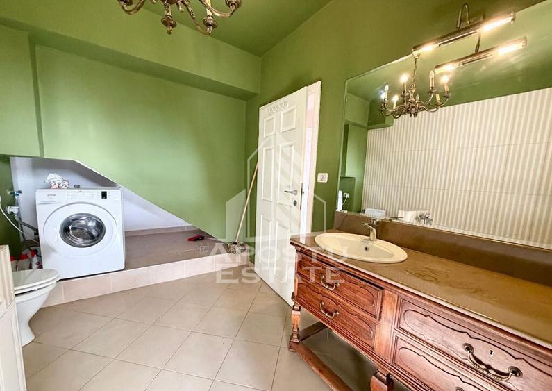 Jumatate de Duplex, 5 camere, 4 bai, PetFriendly, curte, ... - 10