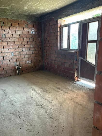 Vand casa cu etaj in comuna pietroasele ,Buzau - 6