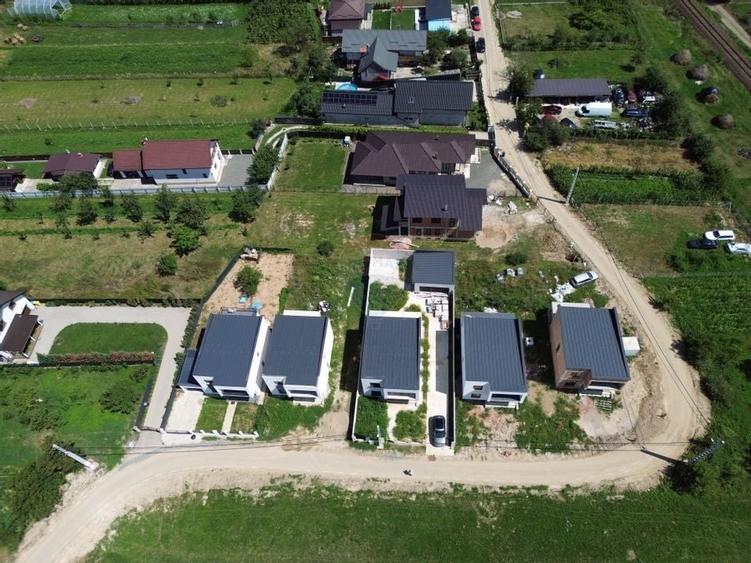 Casă moderne cu 4 camere de vânzare in SASAR / 5 ari teren / utilitati - 16