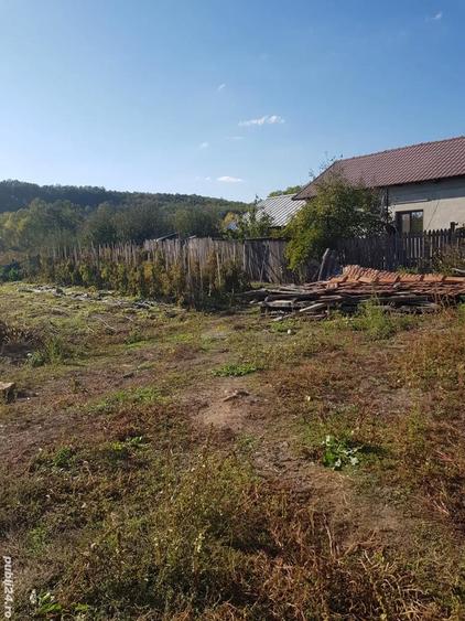 Casa ?i teren de vanzarea. - 1