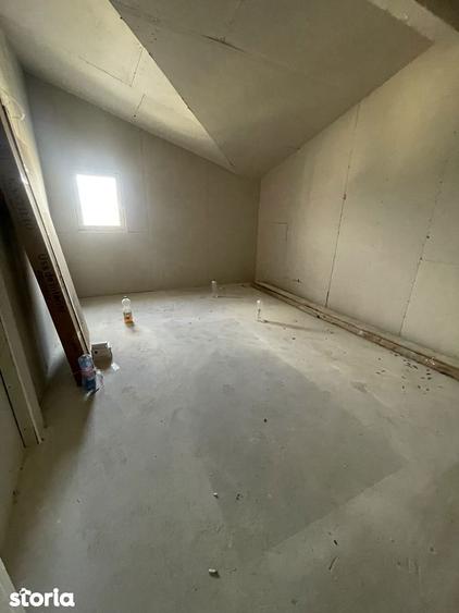 Casa 5 camere P+1+M, toate utilita?ile, Safirului - 11