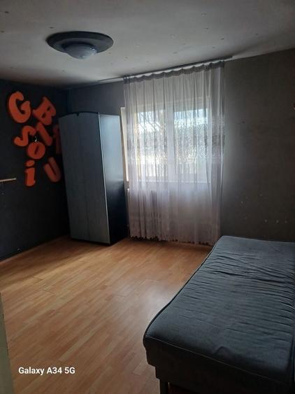 Persoana fizica - Alexandru cel Bun - Apartament 2 camere decomandat - 4