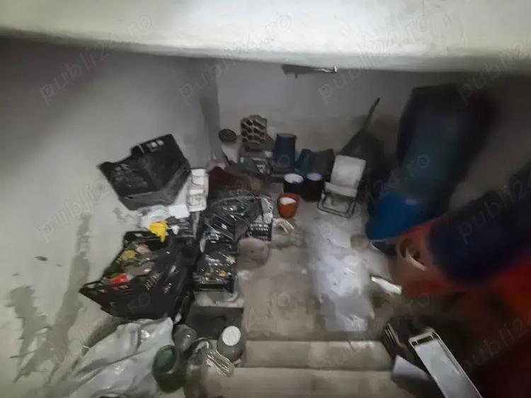 Casa cu 5 camere ?i anexa in INEU - 2