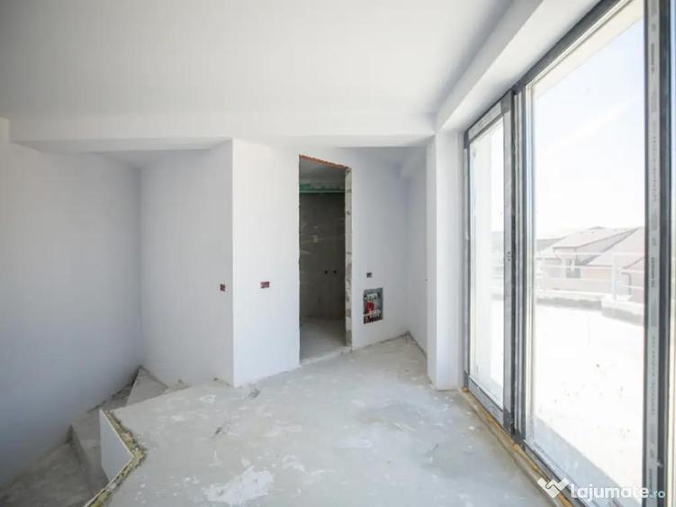 Vila situata in Palazu Mare zona Elvila - 9