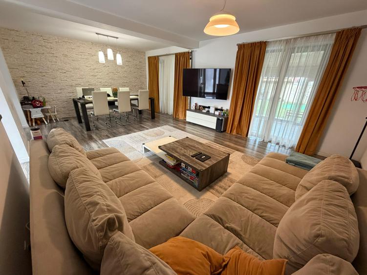 Casă P+M de vânzare - poziționată într-o zonă selectă din Ghimbav. - 2