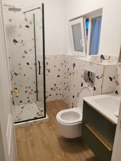 Duplex cu 4 camere cu Canalizare în Florești