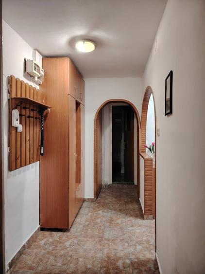 Inchiriez apartament cu 2 camere - 2