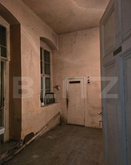 Casa de vanzare, 6 camere, 137 mp, teren 579 mp, zona semice - 5