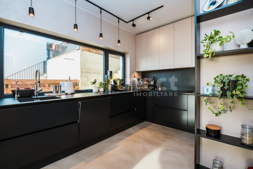 Casa individuala de vanzare I gradina I terasa I parcare I intimitate I view I - 1