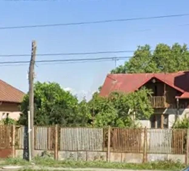 Bucov - zona centru, 1200mp teren, casa cu deschidere la DN, renovabila demolabi - 1
