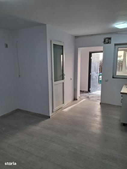 Garsoniera Giulesti Capat Tranvai 11 si 44 - 1