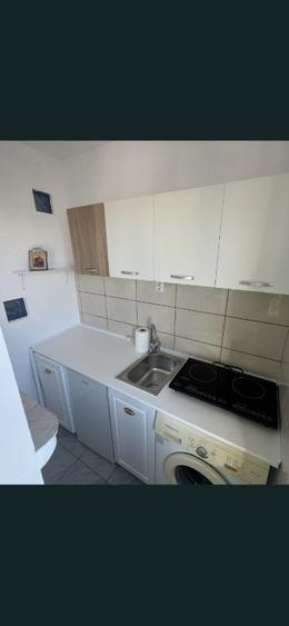 Garsoniera moderna- Tractorul- langa Coresi Mall - 6