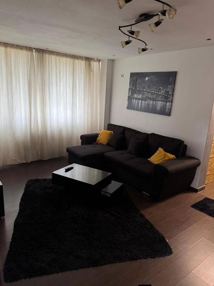 De inchiriat:Apartament 2 camere,sdecomandat:Tiglina1 (D-uri),parter:400 euro/ luna. - 1