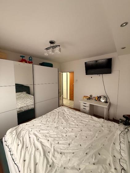 Vând apartament cu 3 camere - 8