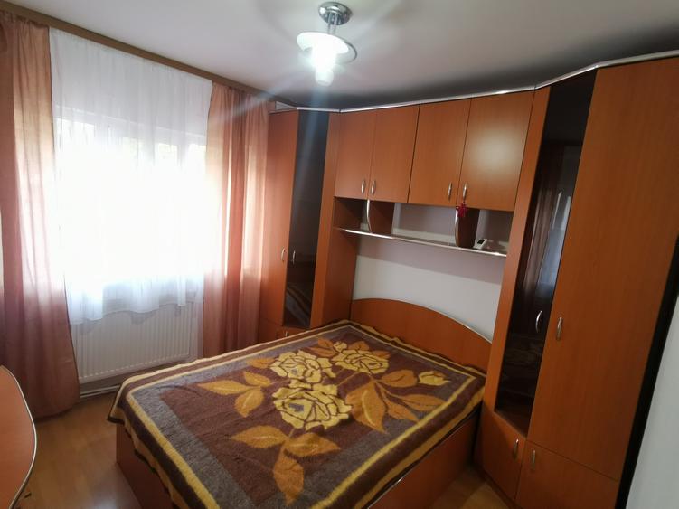 Apartament 2 camere zona Uvertura Mall etaj 1 - 8