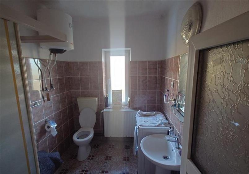 Se vinde Casa si teren cu priveliste, zona rurala - 7