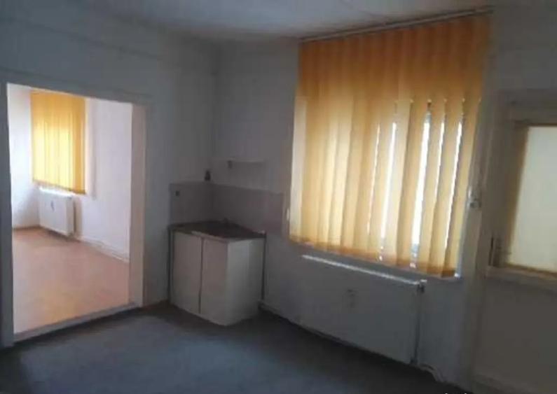 Imobil de vinzare - 2