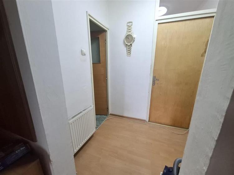 Apartament decomandat 3 camere 2 bai balcon zona Terezian - 25