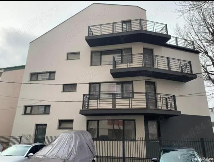 SUPER OFERTA Vand cladire p+2,cu 3 ap - 1