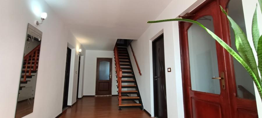 Vila 3 etaje in Piatra Neamț - 16