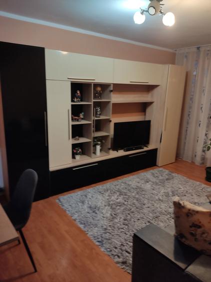 Vand apartament cu doua camere situat la parterul blocului C4 Micro 39C Galati - 6