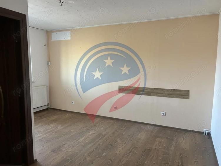 Vila D+P+E+M, 400 mp construi?i, curte 400 mp, 3 intrari - 4