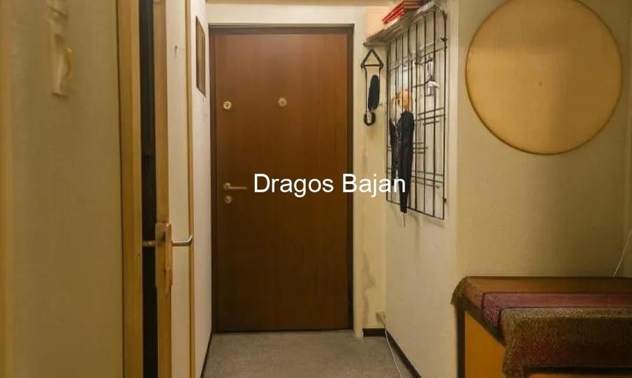 Sala Palatului // vedere spate // balcon - 3