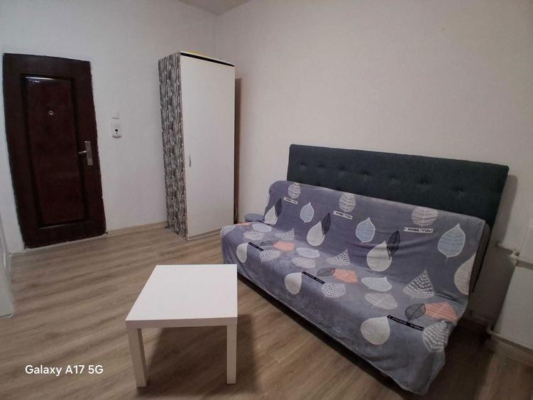 Garsoniera compacta universitate - romana - 2