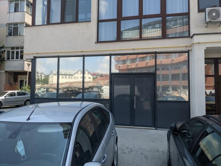 Proprietar- inchiriez spatiu birou 77 m.p. Strada Vasile Lupu- Piata Doi Baieti - 7