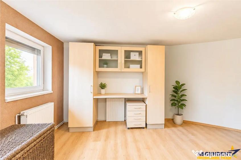 Spațiu comercial, de 200 mp, în Florilor