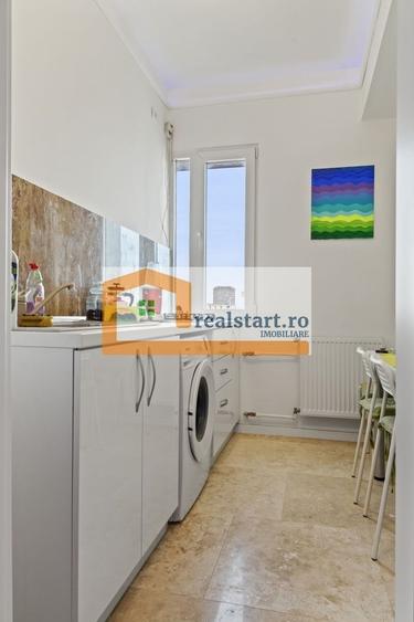 Piata Romana, Vedere spectaculoasa, Renovat total, inclusiv instalatii - 2